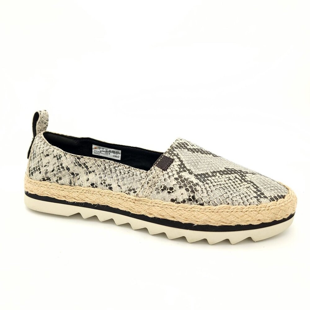 NEW Timberland Slip On Flats Womens 8 Closed Toe Espadrille Casual Comfort